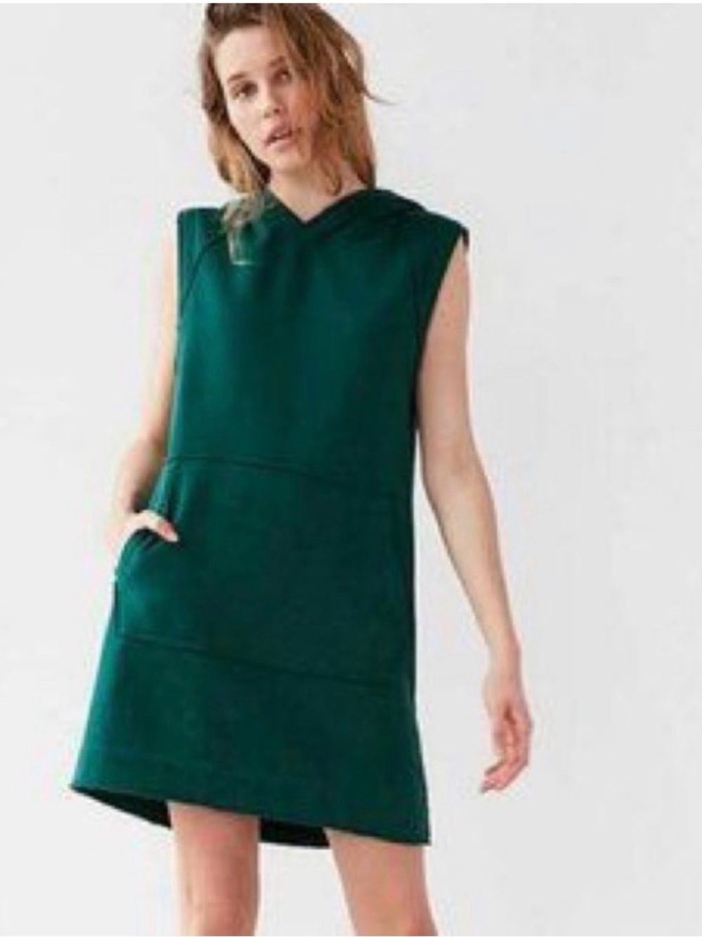 BDG Sleeveless Hooded Shift Dress in Emerald Green